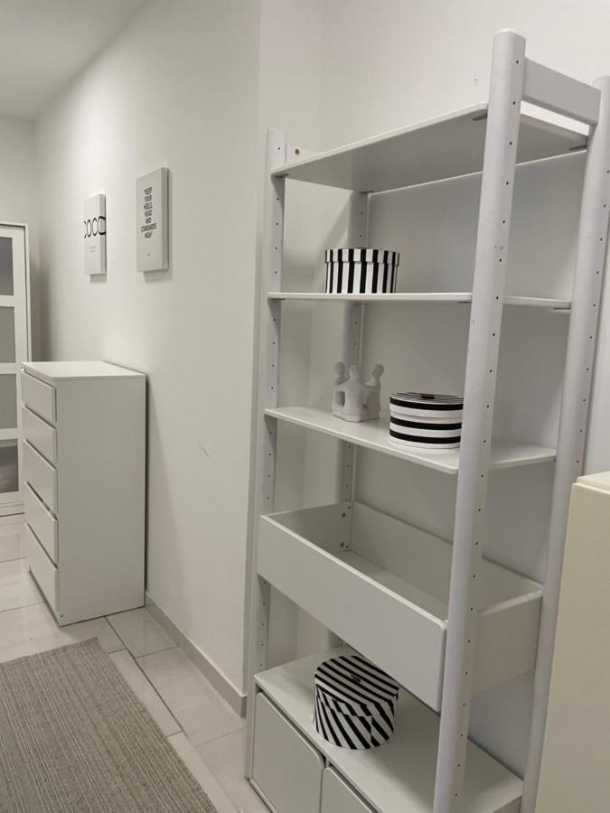 Stadtsuite Mit Sauna In Wiener Neustadt 135 M2 Екстер'єр фото
