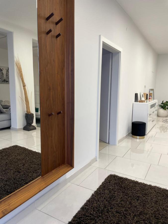 Stadtsuite Mit Sauna In Wiener Neustadt 135 M2 Екстер'єр фото