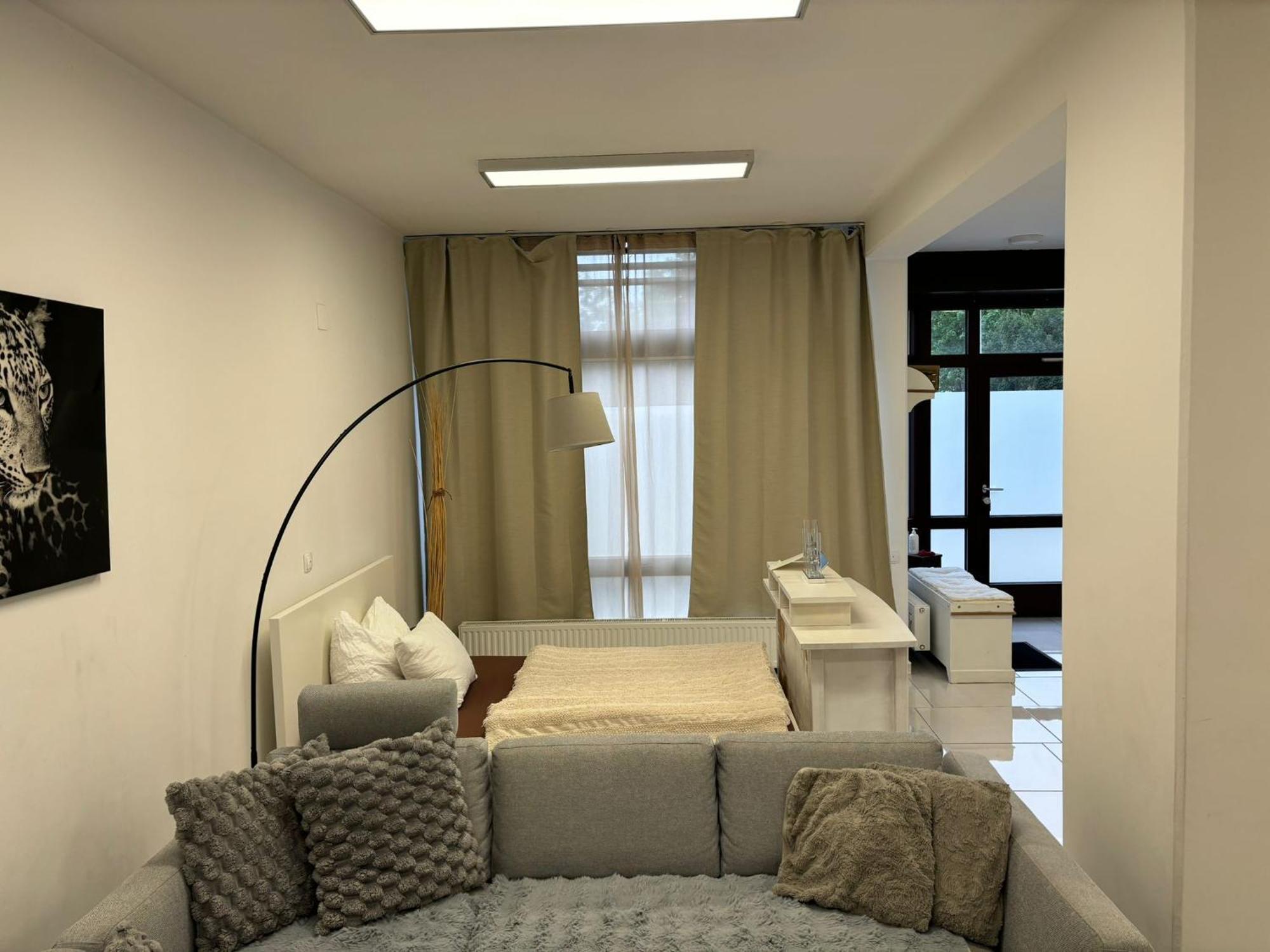 Stadtsuite Mit Sauna In Wiener Neustadt 135 M2 Екстер'єр фото