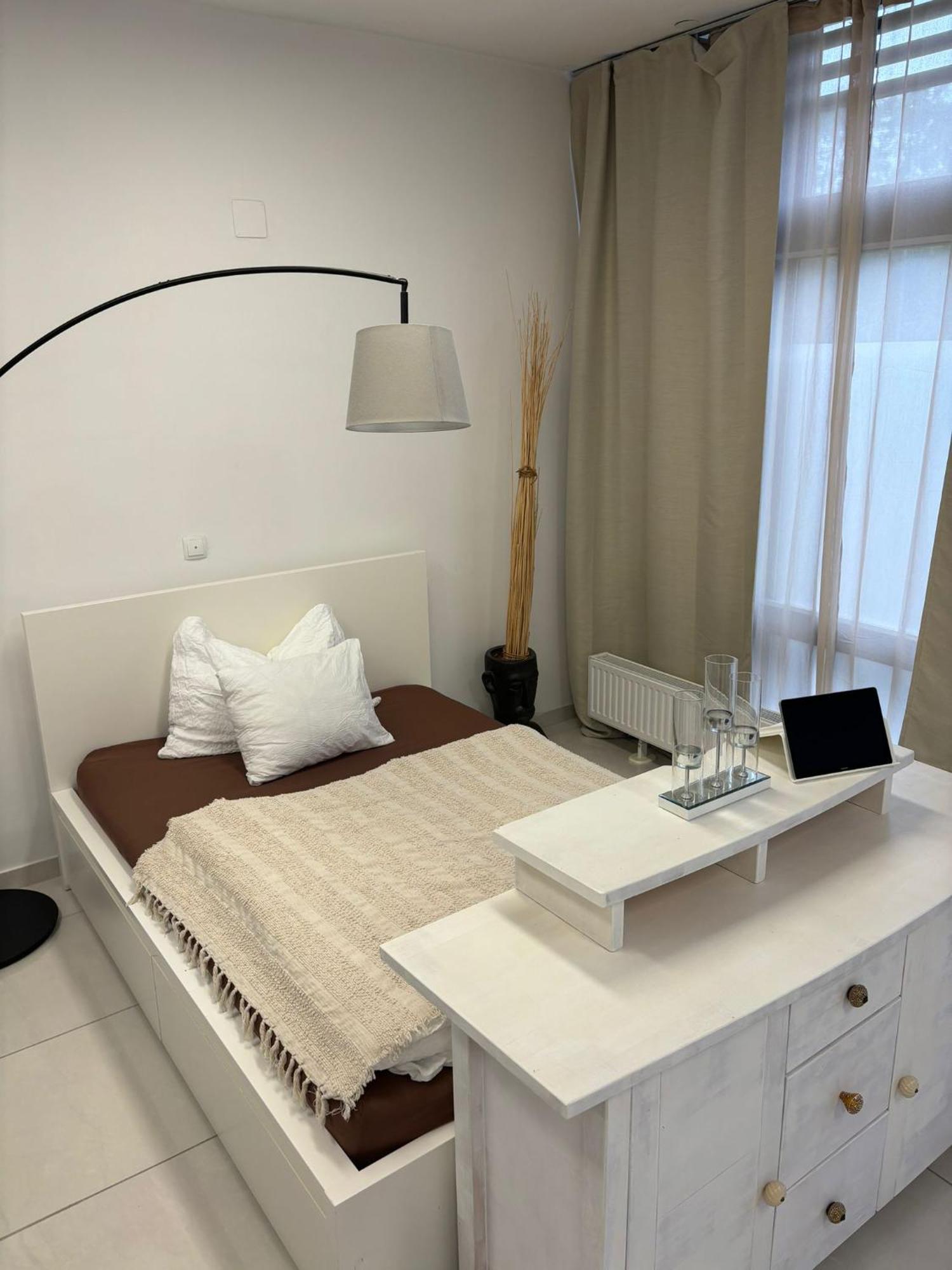 Stadtsuite Mit Sauna In Wiener Neustadt 135 M2 Екстер'єр фото
